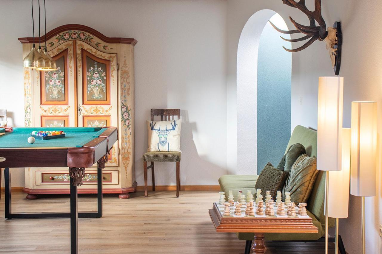 Blackncozy - Grosszuegiges Designappartement Mit Boxspringbetten Und Heimkino Фельдберг Экстерьер фото